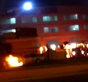 حريق في مواقف السيارات بمحكمة القطيف والإتهامات موجهة لمثيري الشغب في العوامية