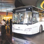 أبوظبي تدخل عصر «الحافلات الكهربائية» ولا زيادة في رسوم النقل