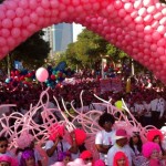 15 ألف شخص يشاركون في “مسيرة برجمان الوردية”