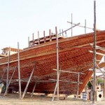 صناعة السفن الخشبية في الإمارات.. تراث للصيد والتجارة