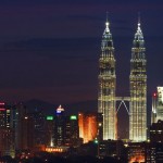 صينيون: الحكومة الماليزية هي من أسقط الطائرة المفقودة