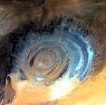 “عين الصحراء” ..لغز الطبيعة المحير في موريتانيا