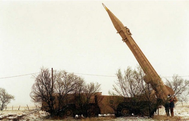 US Navy Personnel Set Up A Scud Missle During An Exercise Involving The Mili