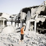 غزة: 12 شهيداً وتدمير مسجدين في اليوم الـ 50 للعدوان و«حماس» تسقط طائرة للاحتلال دون طيار