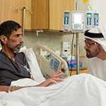 محمد بن زايد يزور مواطنا في مستشفى المفرق