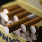شركة سجائر تمنع موظفيها من التدخين
