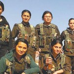 قائدة في وحدات حماية الشعب الكردي: 500 امرأة يقاتلن «داعش» في الجبهات الأمامية بكوباني