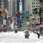 ارتفاع الوفيات إلى 13 نتيجة العاصفة الثلجية في نيويورك