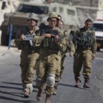 فلسطيني يطعن شرطيين إسرائيليين بالقدس