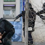 عملية احتجاز رهائن في أحد مراكز البريد قرب باريس