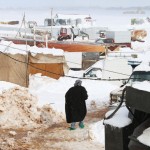 العاصفة الثلجية تهدد 100 ألف لاجئ سوري في لبنان