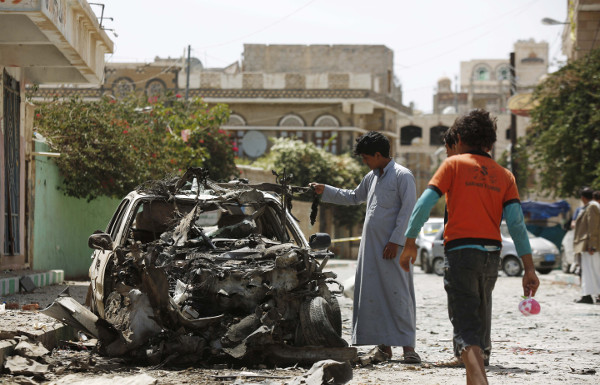 طيران التحالف يقصف ألوية الصواريخ اليمنية غرب صنعاء