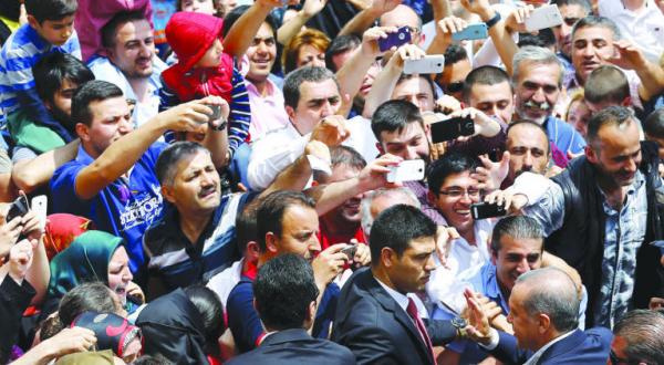 الأتراك يحرمون حزب إردوغان من الحكم المطلق.. وينتزعون منه الأغلبية بعد 13 عاما