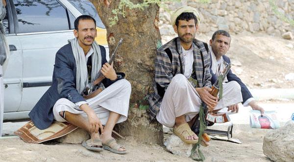 الحوثيون يفاوضون سرًا لـ«تسوية» ولبنان يؤوي عائلة صالح