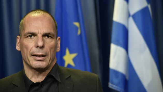 استقالة وزير المالية اليوناني يانيس فاروفاكيس