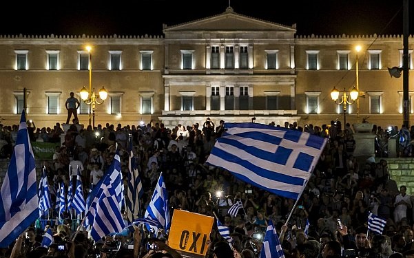 تراجع أسعار النفط بعد استفتاء اليونان