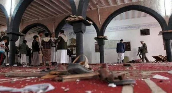 مقتل 25 شخصاً بانفجار في مسجد بصنعاء