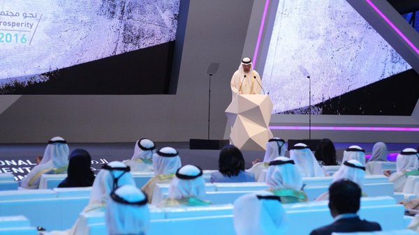 سلطان الجابر : ضرورة فتح قنوات مباشرة ما بين الإعلاميين والمسؤولين