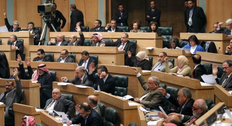 نواب أردنيون يطالبون بتجميد العلاقات مع إيران لتدخلاتها بالمنطقة