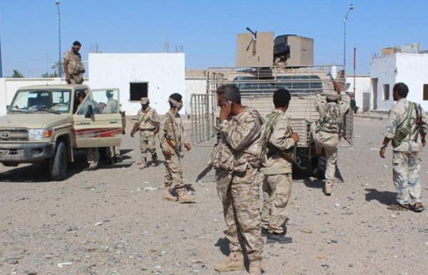 قوات خاصة إماراتية وسعودية تطلق عملية ضد «القاعدة» في اليمن