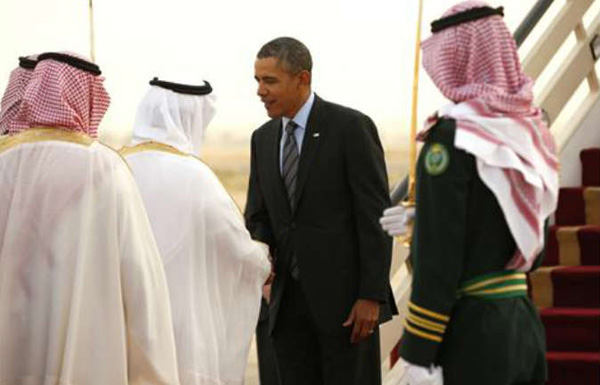 أوباما يصل الرياض للمشاركة في قمة مع زعماء الخليج