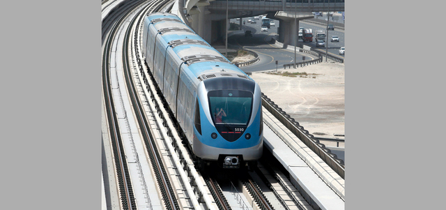 «مترو دبي» أسهم في تقليص الانبعاثات الكربونية خلال 5 سنوات