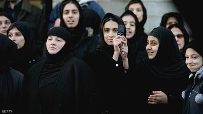 مساجد بريطانيا تمنع النساء من استخدام «الفيسبوك»
