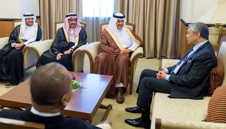 رئيس «السياحة» السعودية يستعرض التعاون مع نائب رئيس وزراء ماليزيا