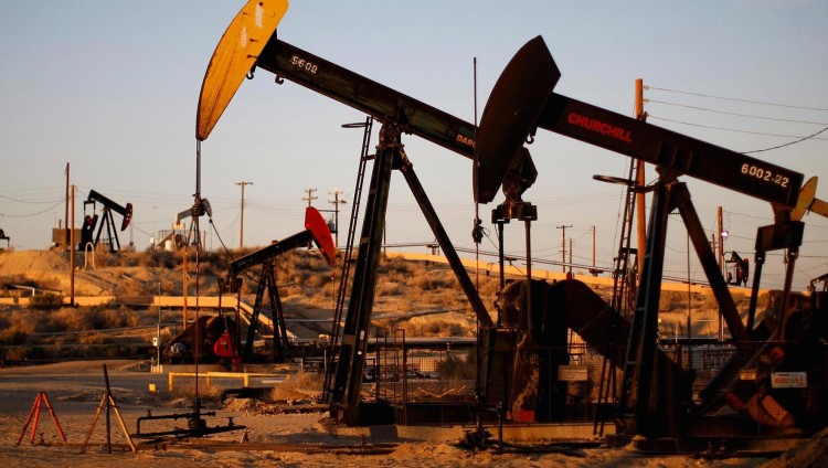 «الطاقة الدولية»: النفط يرتفع نهاية العام