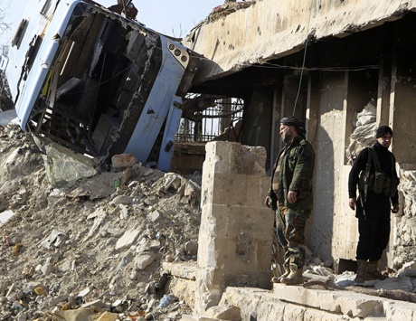 مقتل 25 مدنياً بقصف على الرقة والمعارضة تطرد «داعش» من الشعبانية