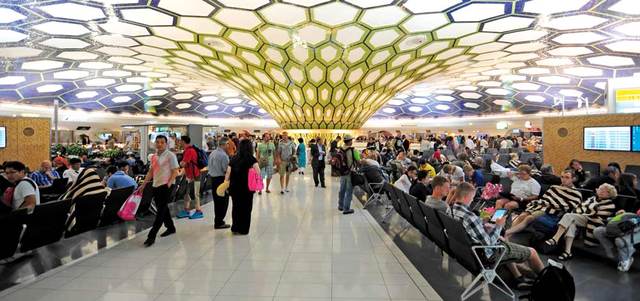 «مطار أبوظبي» يتوقع 7 ملايين مسافر خلال موسم الصيف