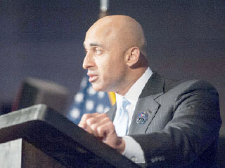 سفير الدولة لدى واشنطن يعرب عن خيبة أمل الإمارات للمعاملة السيئة للمواطن المنهالي في أوهايو