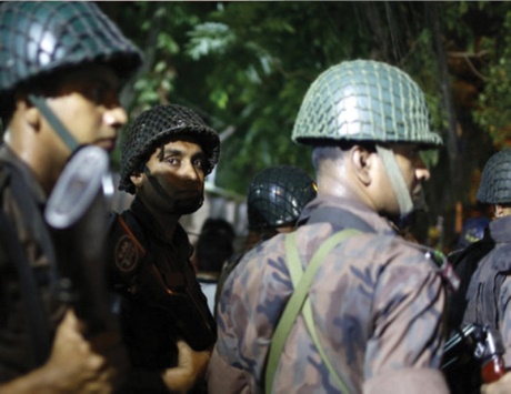 20 قتيلاً في هجوم إرهابي لـ«داعش» على مطعم في بنغلادش
