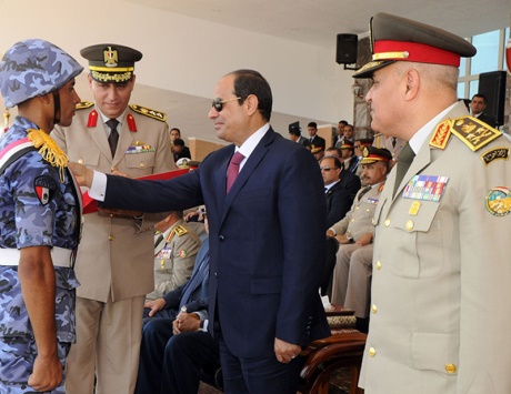 السيسي يمدد «الطوارئ» في شمال سيناء ٣ أشهر