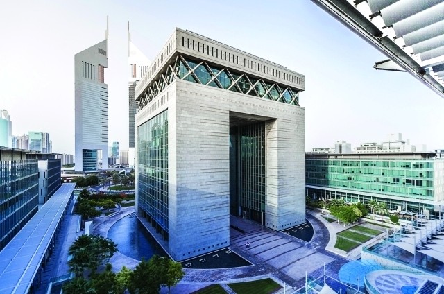 “هفنغتون بوست”: دبي واحة استقرار تنظيمي