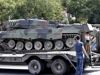 اعتقالات تطال كبار الضباط في الجيش التركي