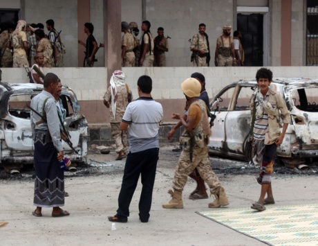 سحق هجوم إرهابي على معسكر الصولبان في عدن