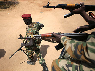قوات موالية لرئيس جنوب السودان تهاجم مقر نائبه