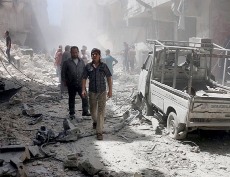 مجزرة للنظام السوري.. و«داعش» يحرق عراقيين أحياء
