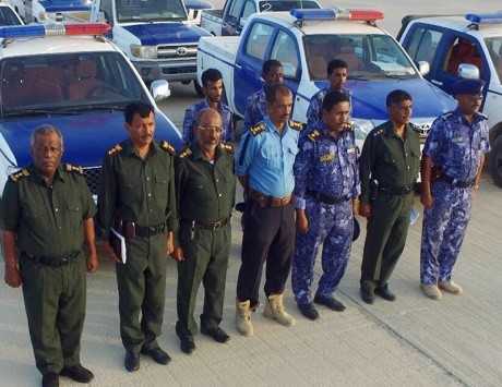 الإمارات تسلم دفعة خامسة من السيارات لقوات الأمن العام في حضرموت
