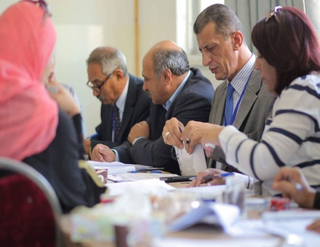 الأردنيون ينتخبون برلمانهم الثالث والعشرين الثلاثاء