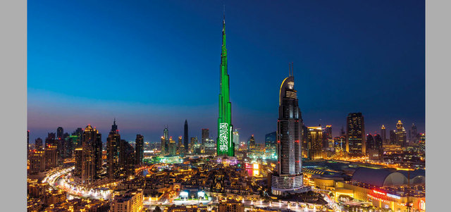 «برج خليفة» يتزيّن بألوان العلم السعودي