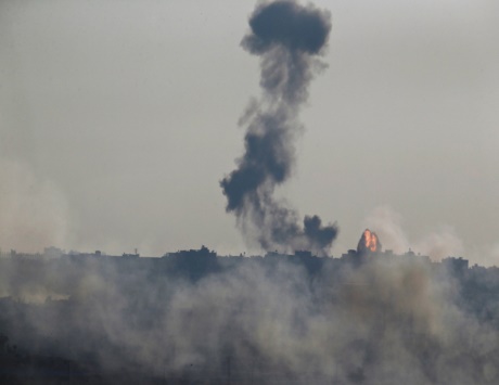 غارات وقصف مدفعي «إسرائيلي» مكثف على غزة