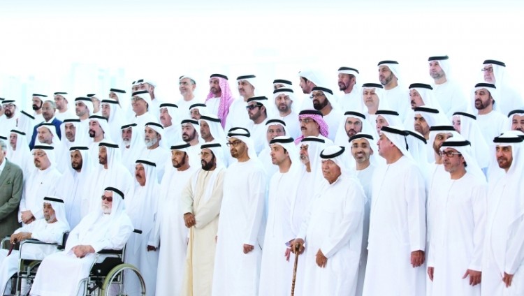 محمد بن زايد :  الإمارات بقيادة خليفة وظفت أجهزتها لخدمة هدف واحد هو المواطن