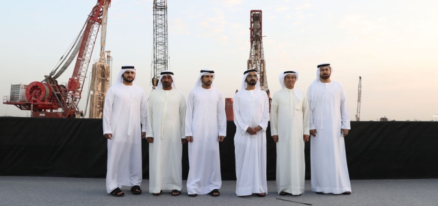 محمد بن راشد: الإمارات نمــوذج يحتذى في تبنّي المشاريع والمبــادرات الكبرى