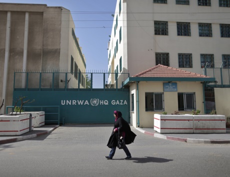 الإمارات تتبرع بـ 55 مليون درهم لـ «أونروا» لدعم التعليم في غزة