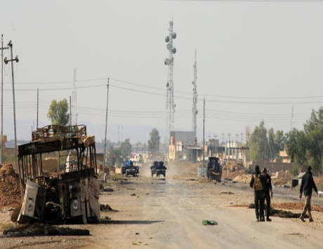 القوات العراقية تقتحم ناحية العليل وتجدد القتال في حي كوكجلي بالموصل