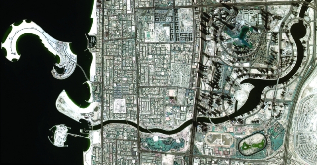 أول صورة لقناة دبي المائية من الفضاء