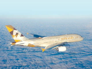 «الاتحاد للطيران» و«لوفتهانزا» تتفقان على تشغيل رحلات شراكة بالرمز