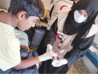 فريق الهلال الأحمر الطبي الخامس يباشر مهامه العلاجية للاجئين السوريين باليونان